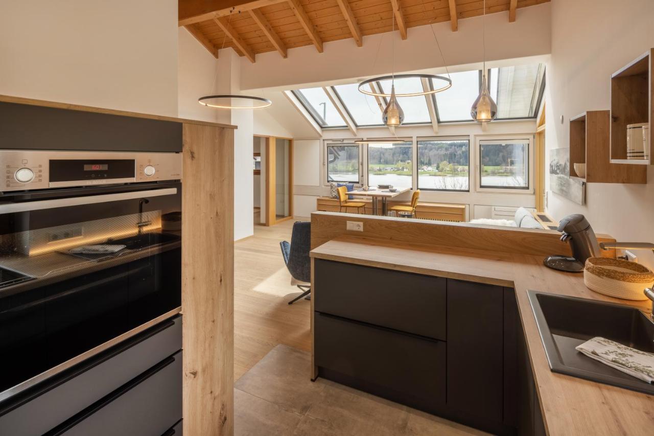 Stille X Weite - Hochwertige Wohnung Mit See-Panorama Kronburg Exterior foto